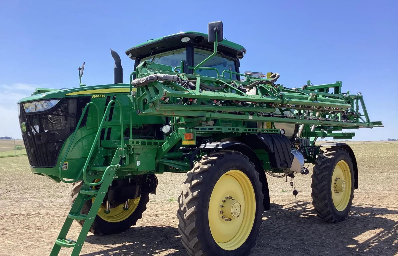2015 John Deere R4038 Sprayer