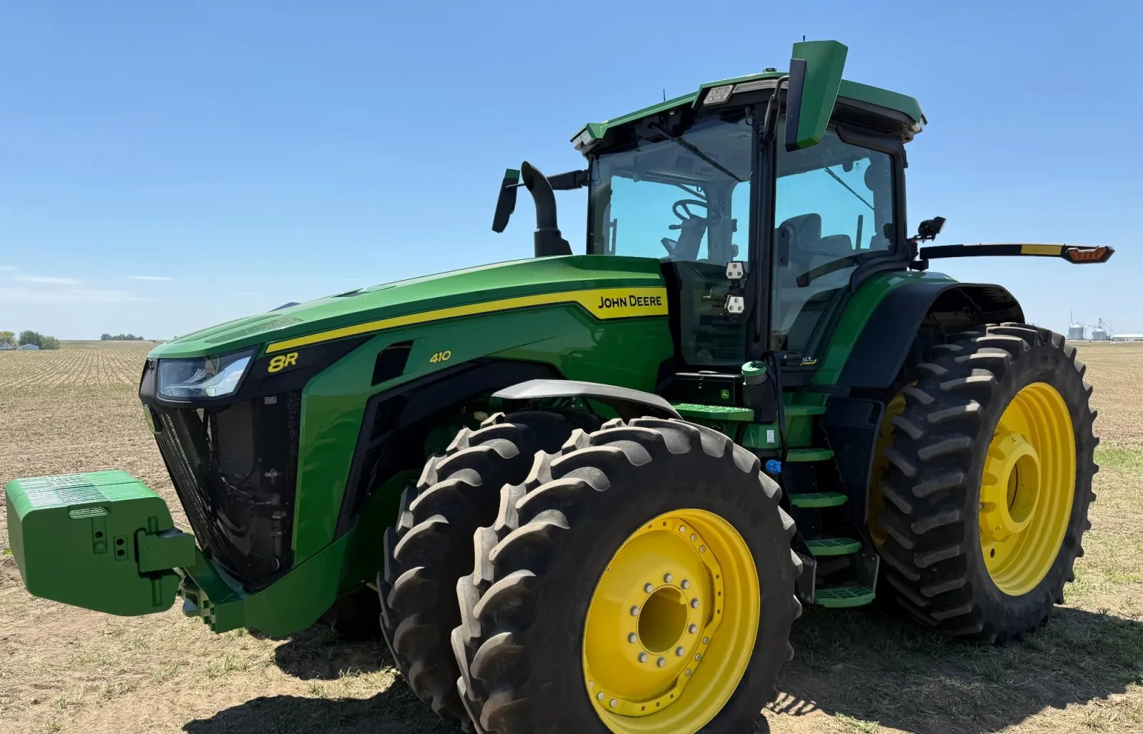2021 John Deere 8R Tractor
