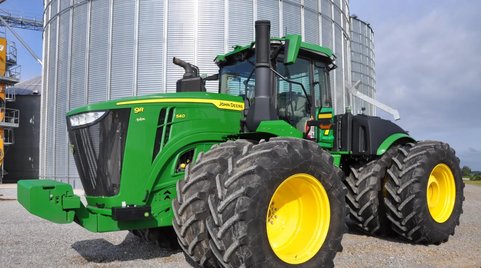 2022 John Deere 9R Tractor